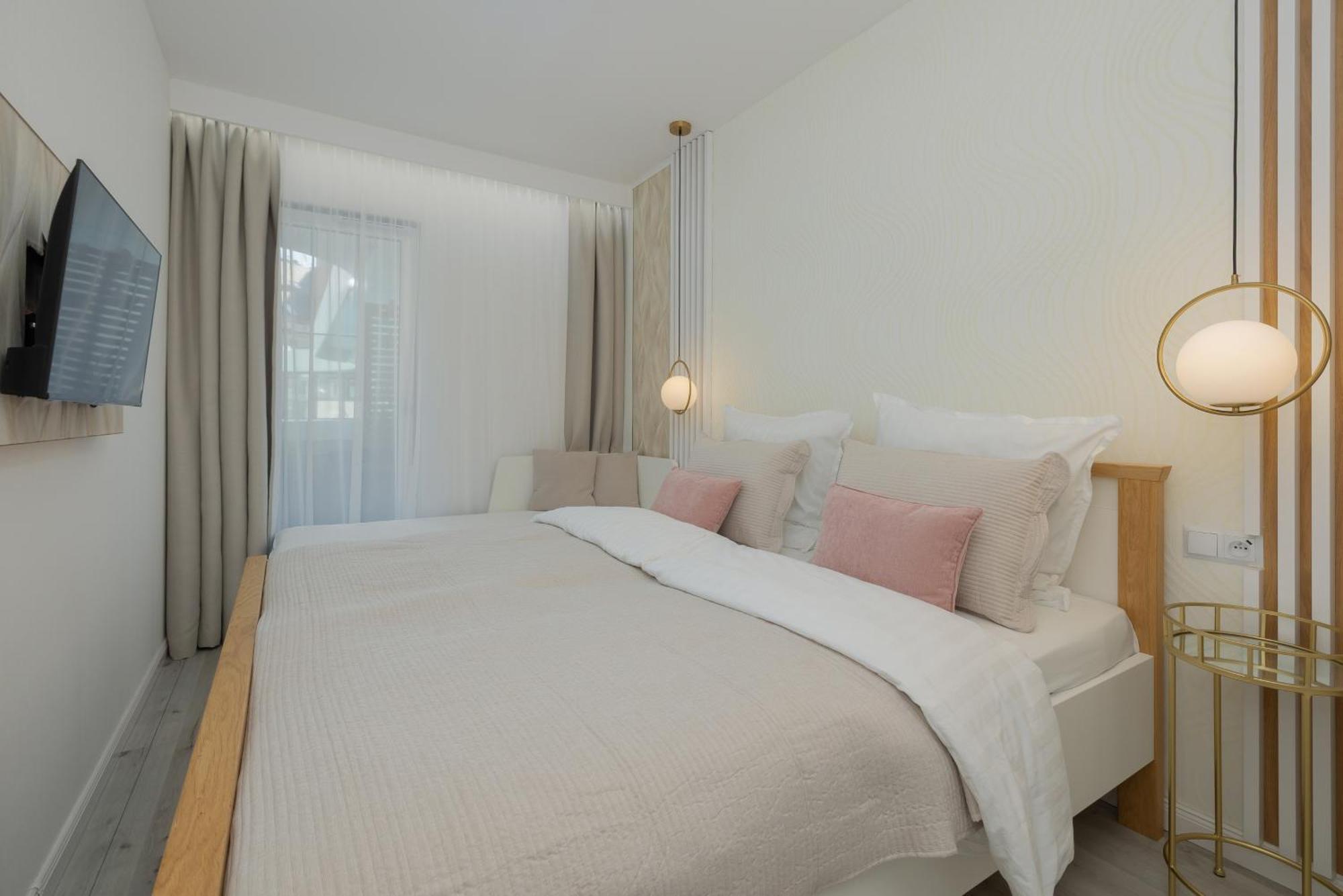 Baltic Waves Resort Apartment A012 Free Parking Miedzyzdroje Bagian luar foto
